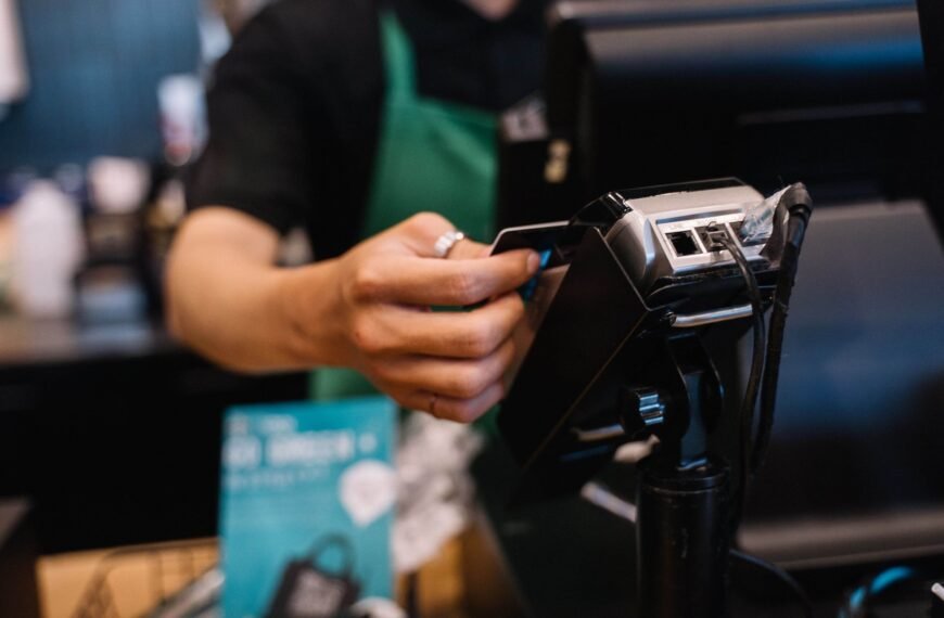Why Smarter Retail CX Means Less Human Effort, Not Less Human Contact